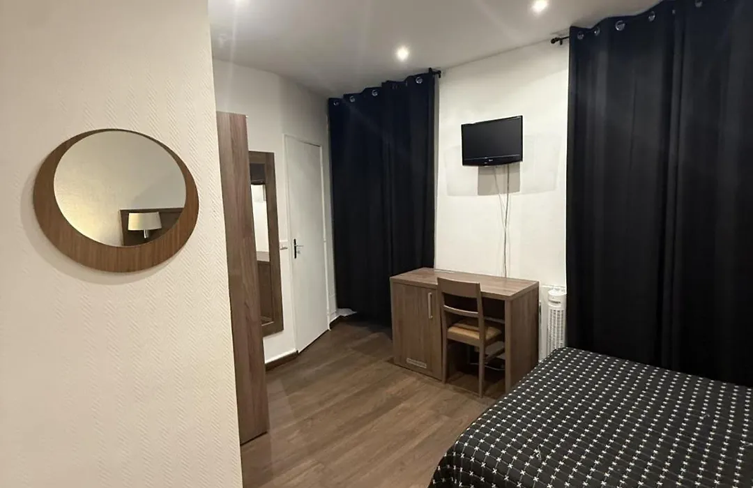Victory Hotel Galou-1